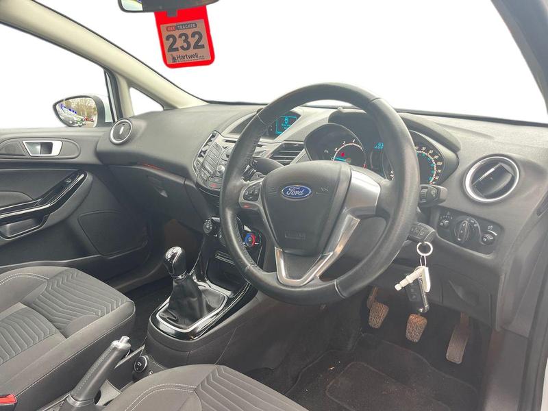 Used Ford Fiesta 2015 for sale - 76960764: Photo 11