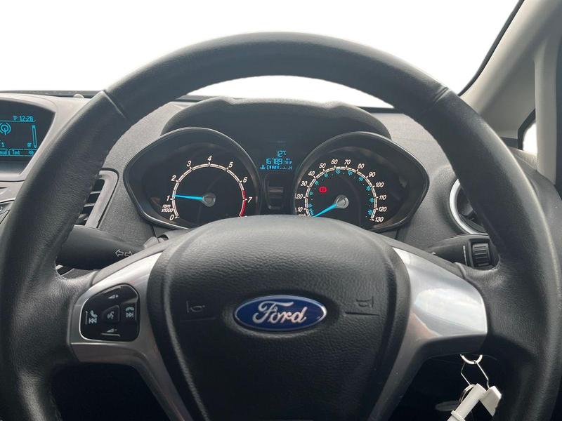 Used Ford Fiesta 2015 for sale - 76960764: Photo 14