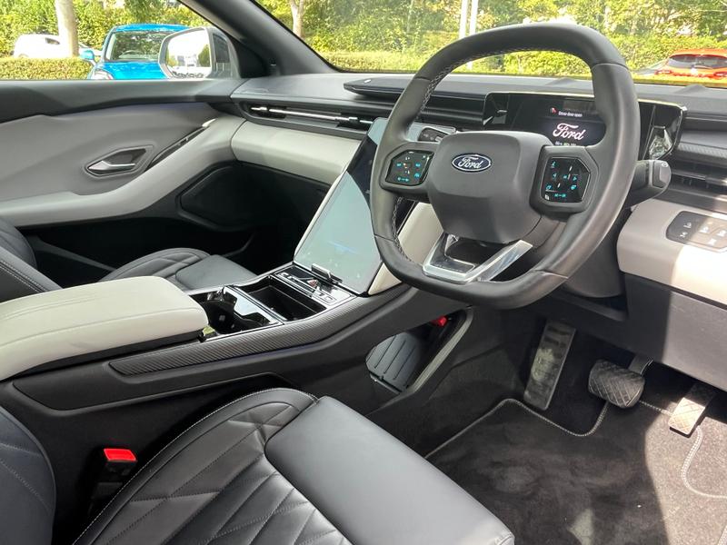 Used Ford Explorer 2025 for sale - 76835656: Photo 14