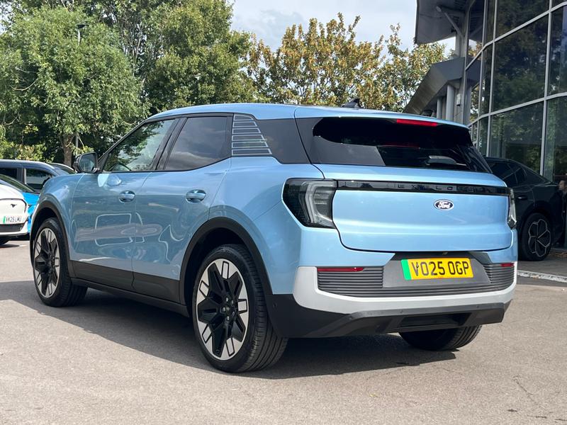 Used Ford Explorer 2025 for sale - 76835656: Photo 2