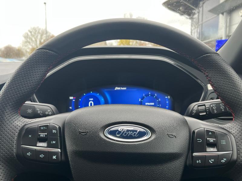 Used Ford Kuga 2023 for sale - 76835649: Photo 30