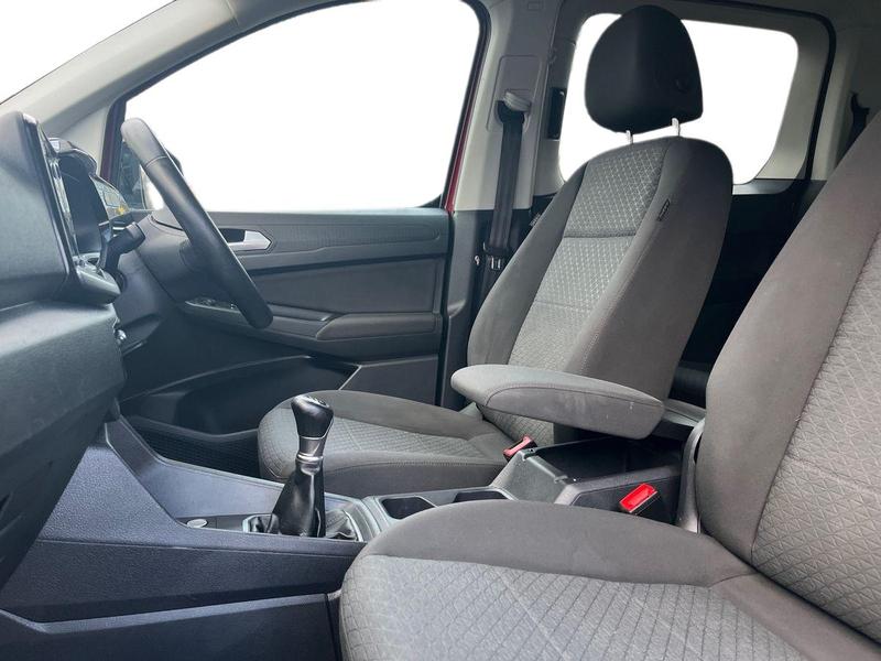 Used Ford Grand Tourneo Connect 2023 for sale - 76960825: Photo 17