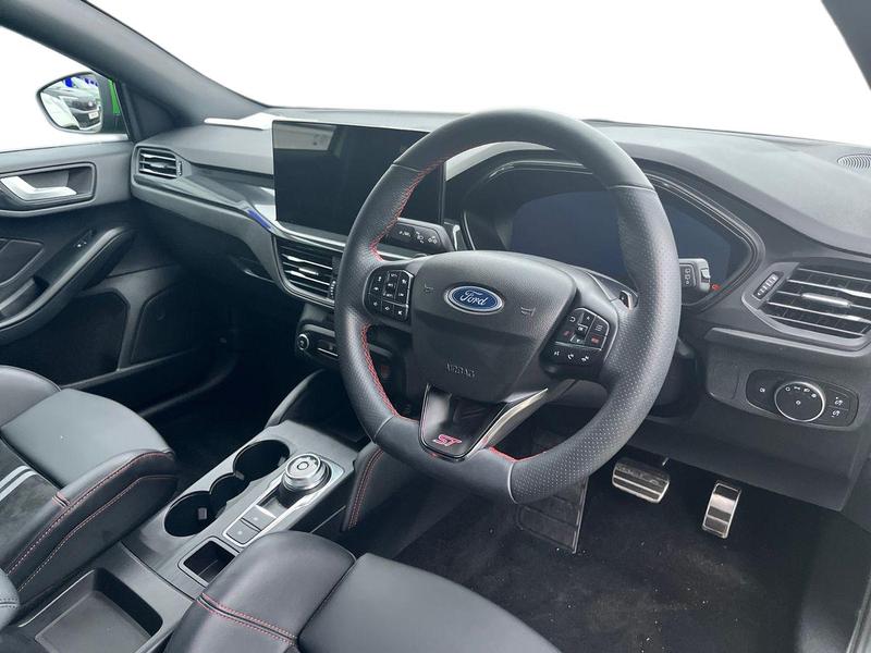 Used Ford Focus 2023 for sale - 77030724: Photo 11