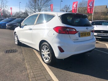 Used Ford Fiesta 2018 for sale - 52796387: Photo
