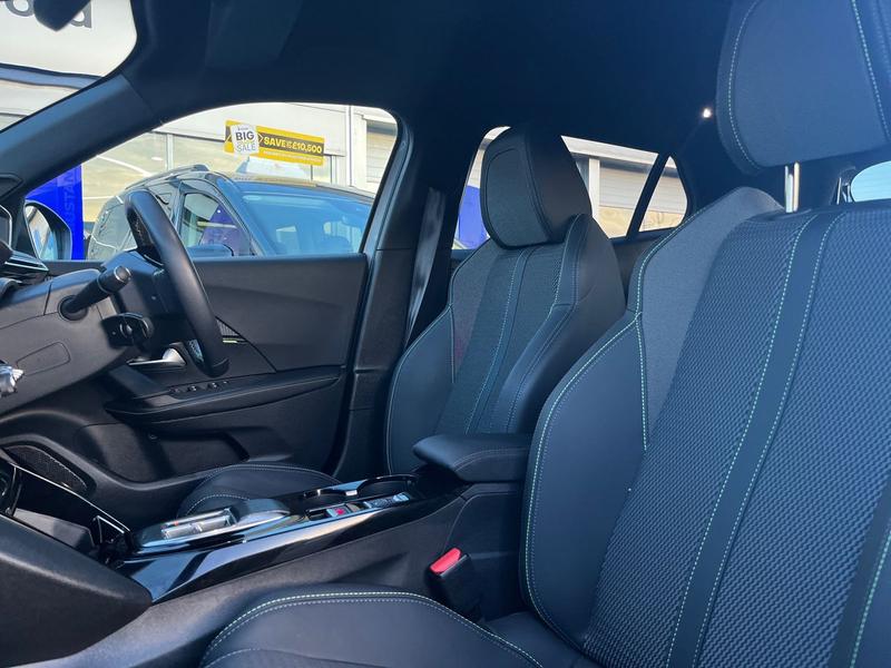 Used Peugeot E-2008 2024 for sale - 77165716: Photo 17