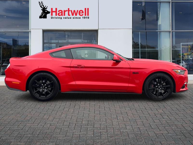 Used Ford Mustang 2018 for sale - 77030710: Photo 2