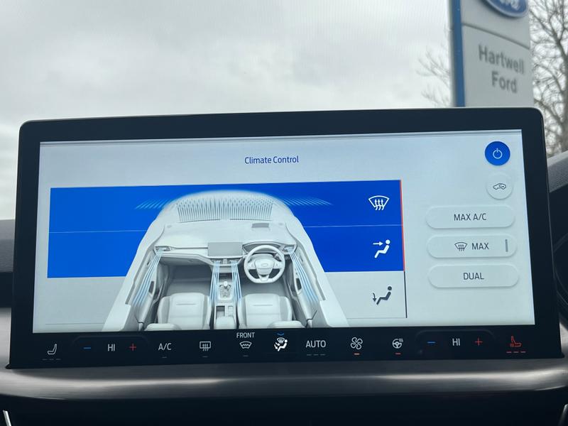 Used Ford Focus 2022 for sale - 76835492: Photo 21