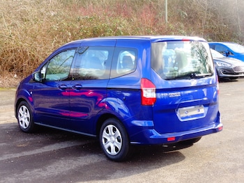 Used Ford Tourneo Courier undefined for sale - 55131317: Photo