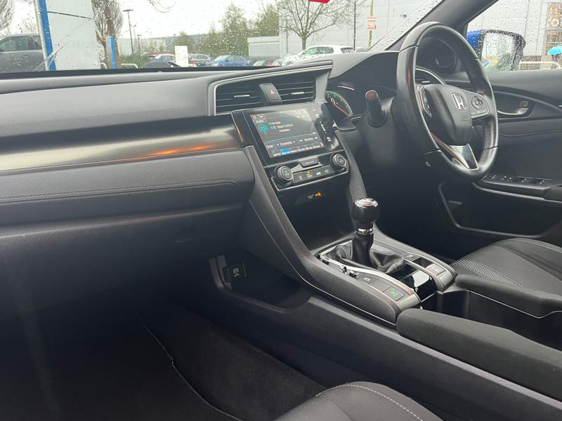 Used Honda Civic 2017 for sale - 76835698: Photo 13