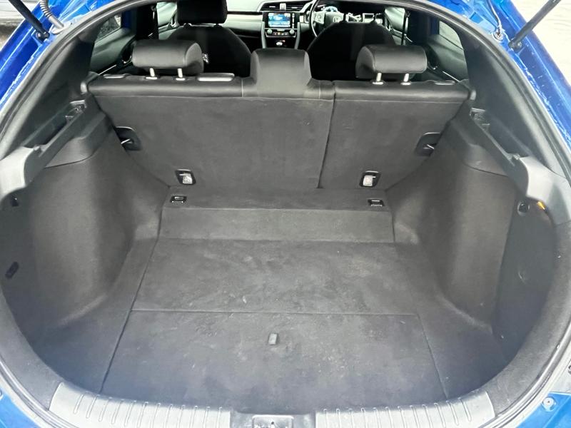 Used Honda Civic 2017 for sale - 76835698: Photo 17