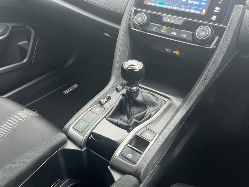 Used Honda Civic 2017 for sale - 76835698: Photo 26