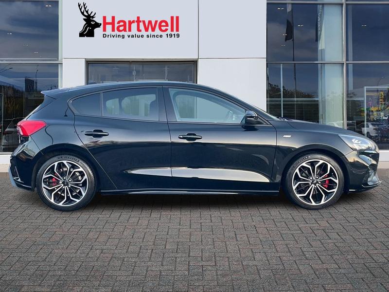 Used Ford Focus 2021 for sale - 76835480: Photo 2