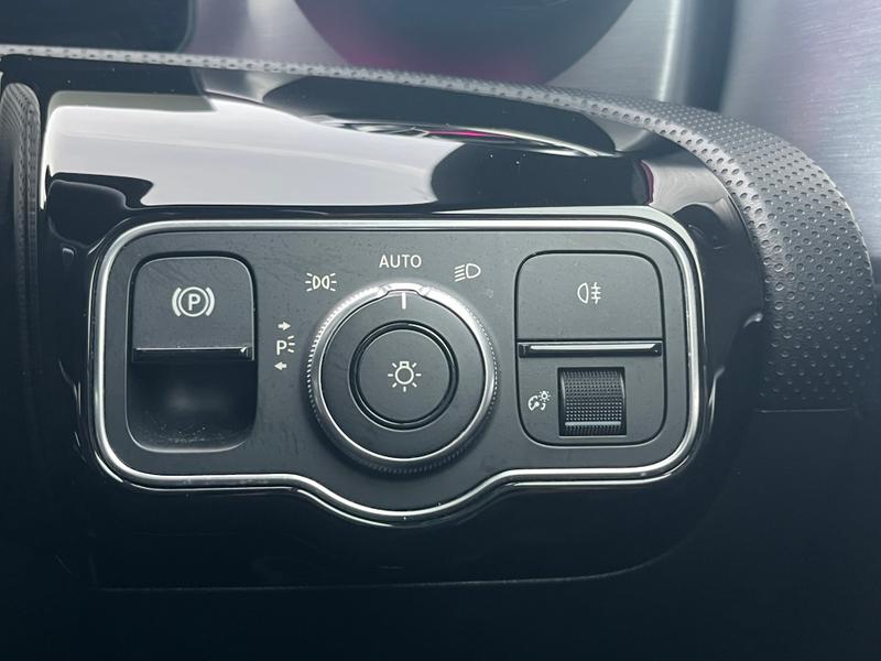 Used Mercedes-Benz A-Class 2021 for sale - 76835489: Photo 34