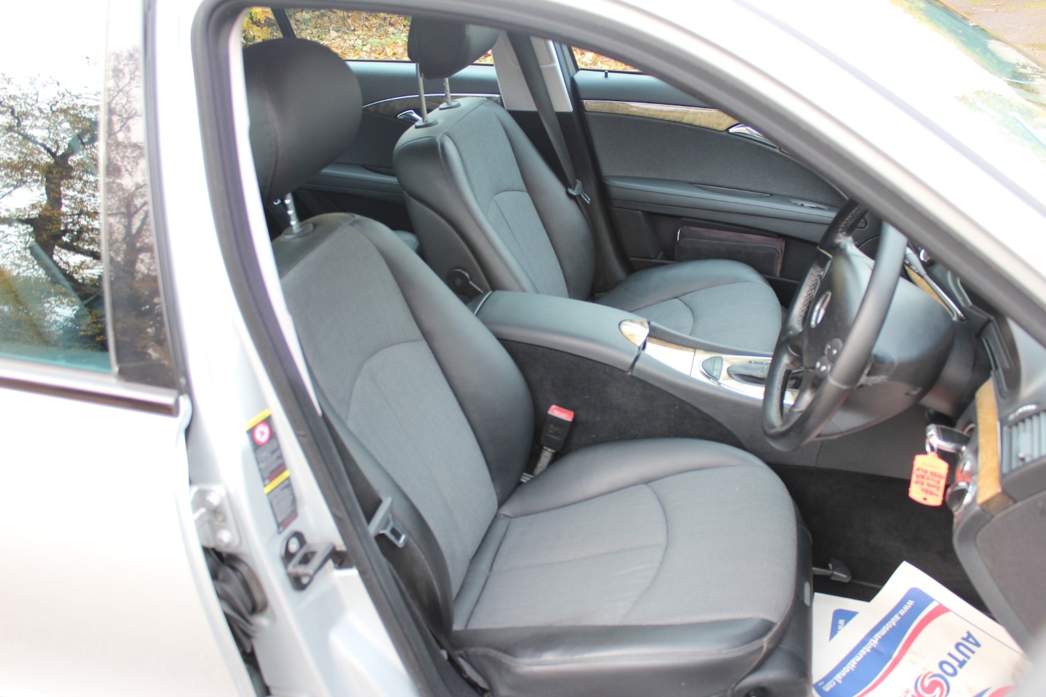 Used Mercedes-Benz E Class 2006 for sale - 76599984: Photo 8