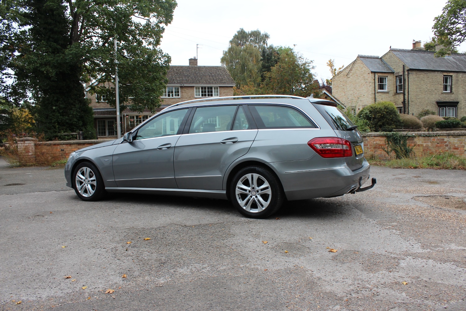 Used Mercedes-Benz E Class 2011 for sale - 76611476: Photo 10