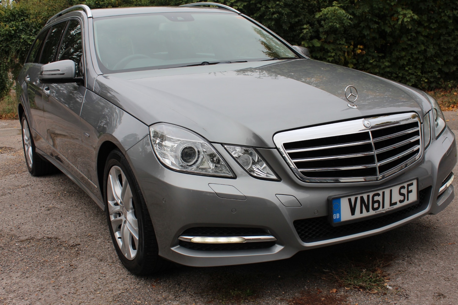 Used Mercedes-Benz E Class 2011 for sale - 76611476: Photo 12