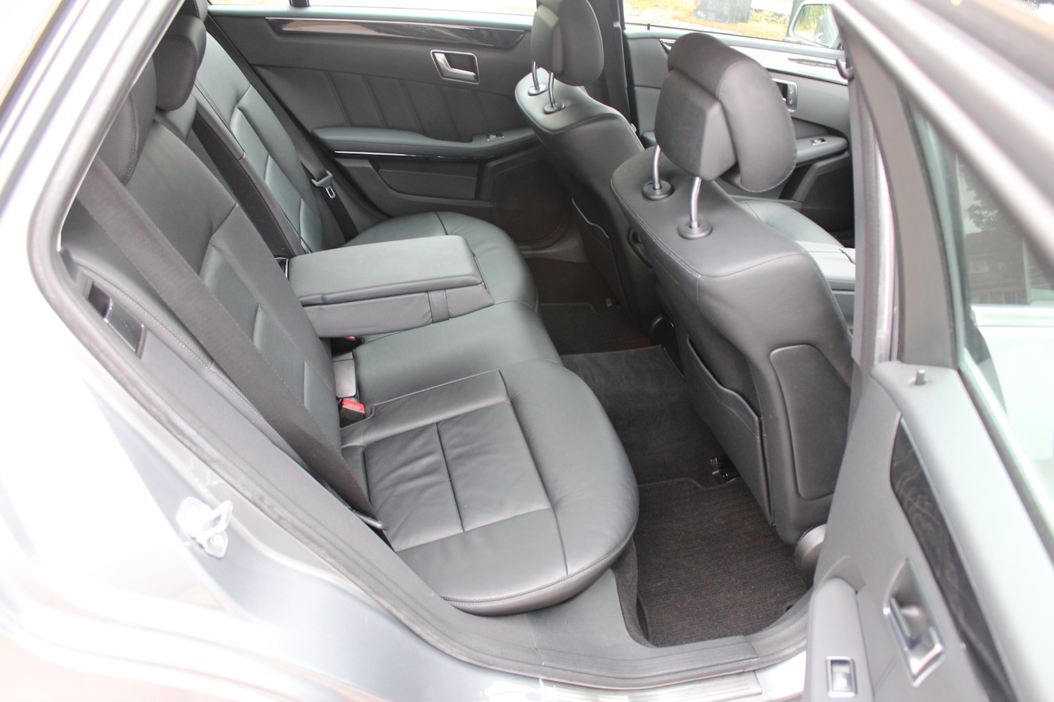 Used Mercedes-Benz E Class 2011 for sale - 76611476: Photo 20