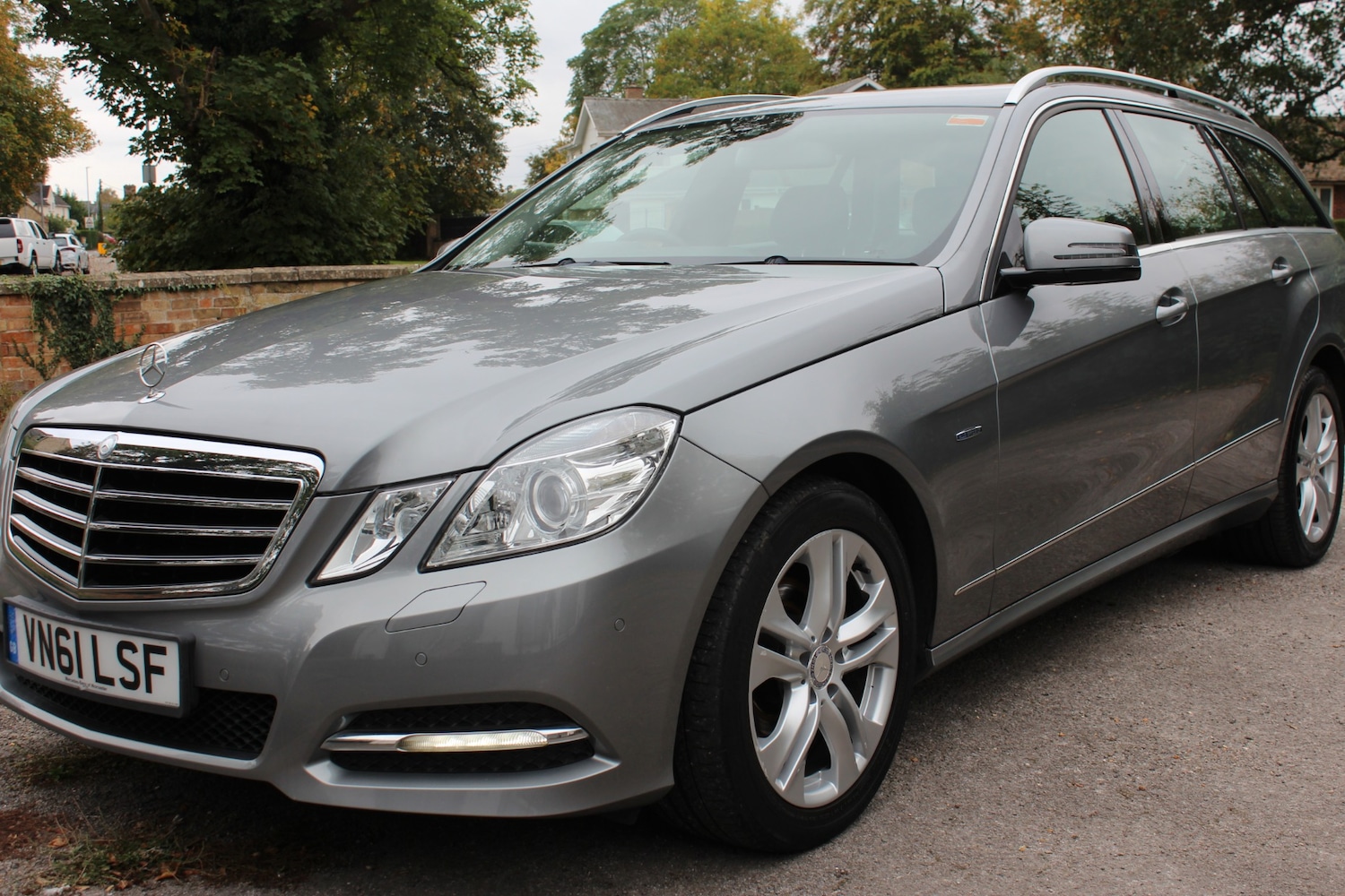 Used Mercedes-Benz E Class 2011 for sale - 76611476: Photo 5