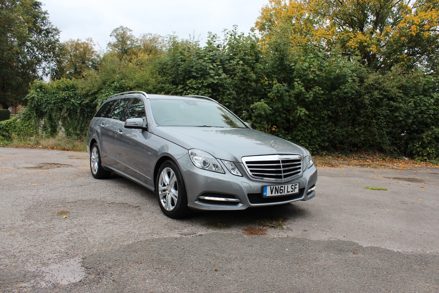Used Mercedes-Benz E Class 2011 for sale - 76611476: Photo 6