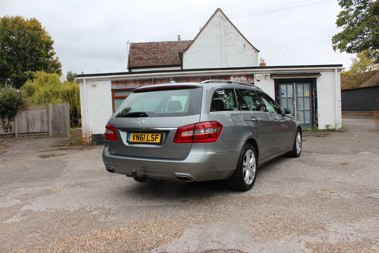 Used Mercedes-Benz E Class 2011 for sale - 76611476: Photo 9