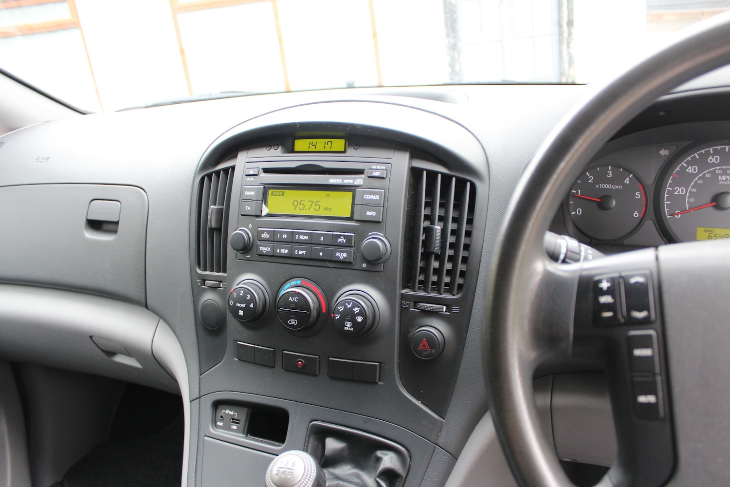 Used Hyundai Iload 2011 for sale - 76611189: Photo 28