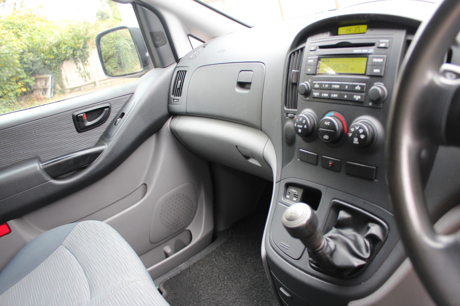 Used Hyundai Iload 2011 for sale - 76611189: Photo 29