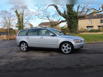 Used Volvo V50 2004 for sale - 78014946: Photo