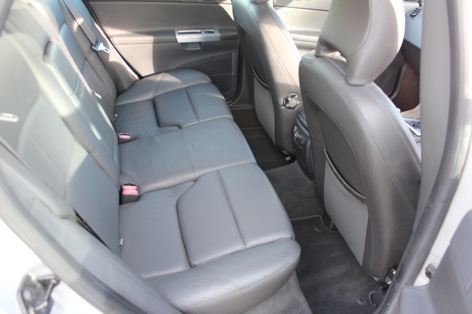 Used Volvo V50 2004 for sale - 78014946: Photo 30