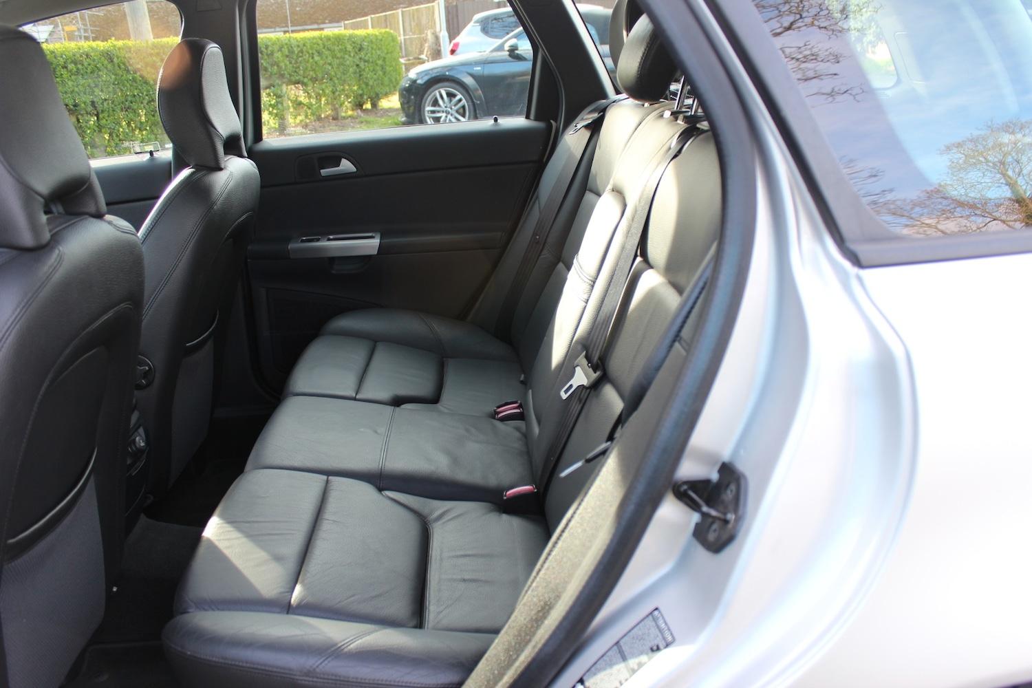 Used Volvo V50 2004 for sale - 78014946: Photo 34