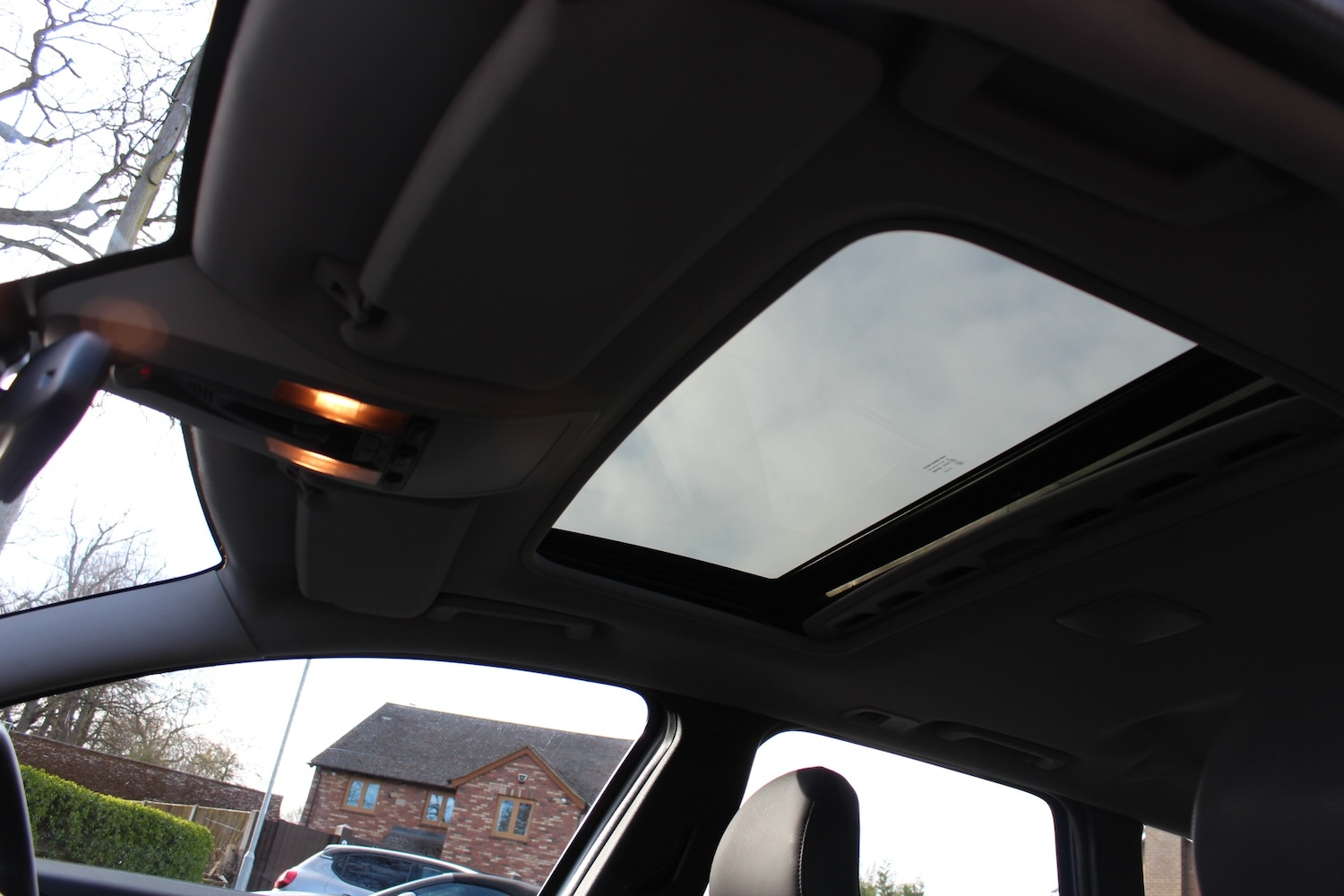 Used Volvo V50 2004 for sale - 78014946: Photo 37