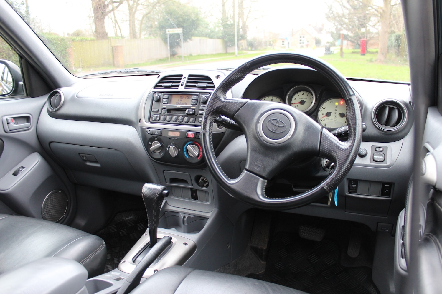 Used Toyota RAV4 2002 for sale - 77877642: Photo 31