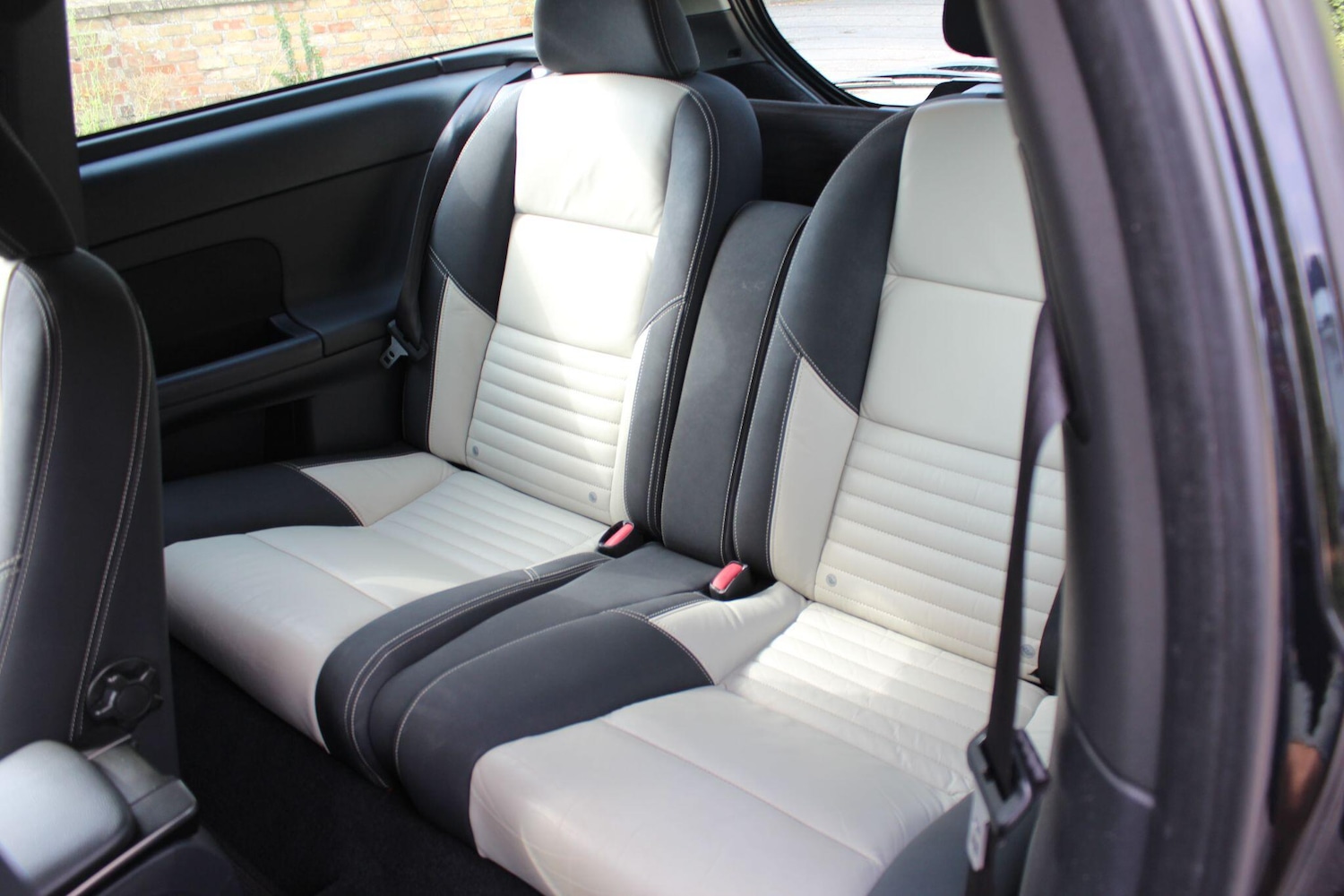 Used Volvo C30 2010 for sale - 76551994: Photo 27