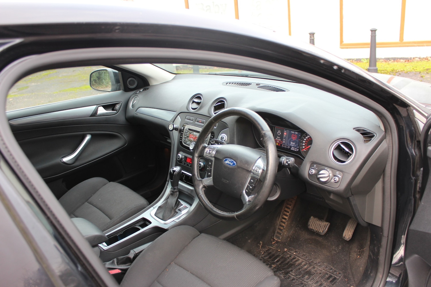 Used Ford Mondeo 2011 for sale - 76879625: Photo 14