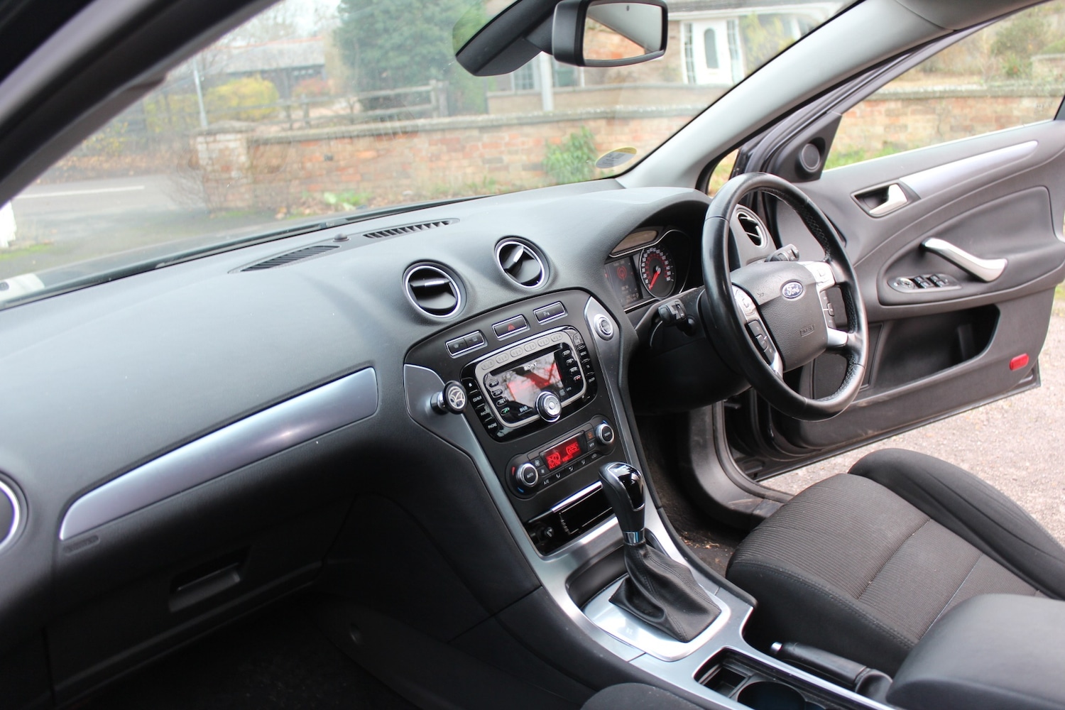 Used Ford Mondeo 2011 for sale - 76879625: Photo 18