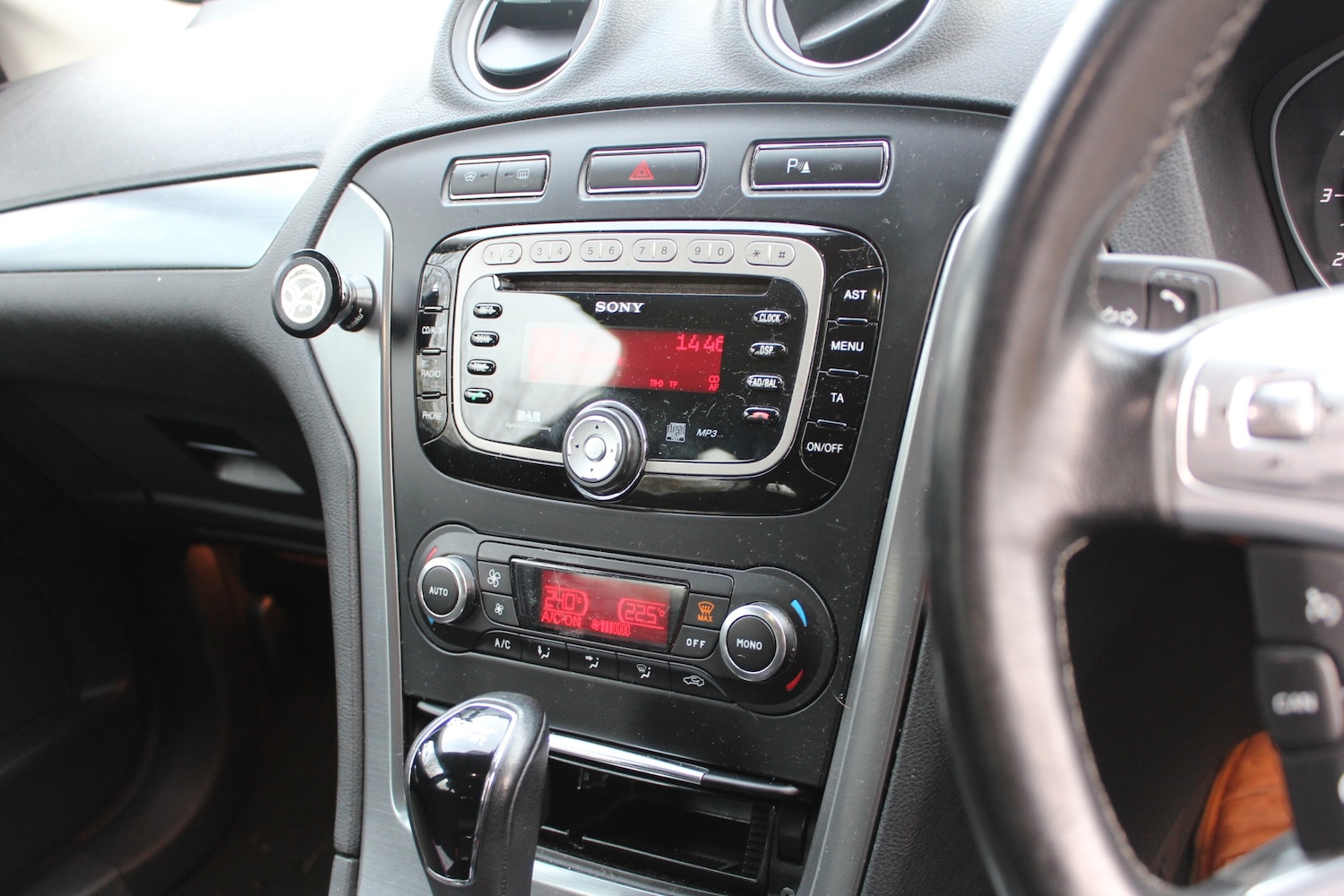 Used Ford Mondeo 2011 for sale - 76879625: Photo 22