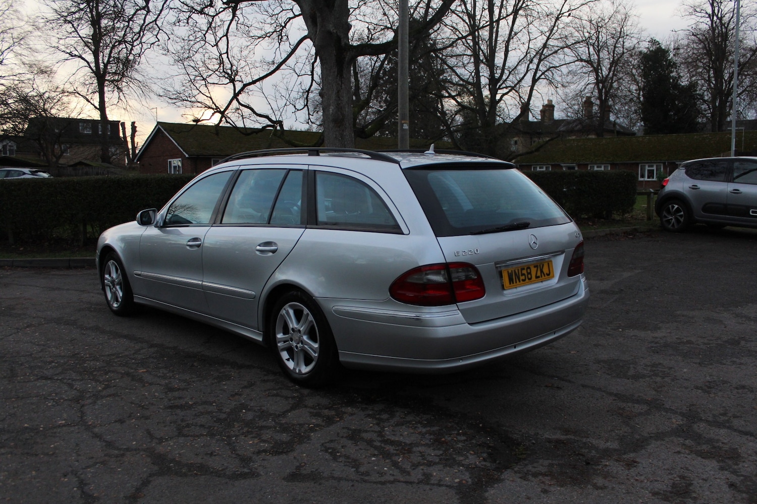 Used Mercedes-Benz E Class 2008 for sale - 77198498: Photo 11