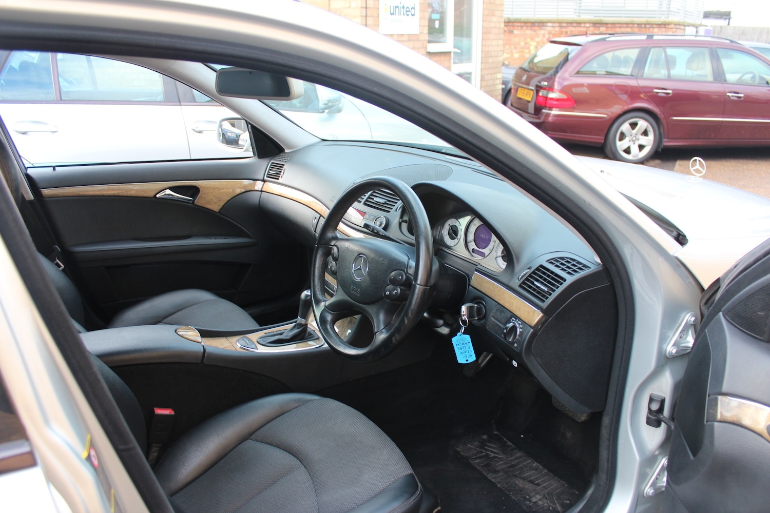 Used Mercedes-Benz E Class 2008 for sale - 77198498: Photo 23