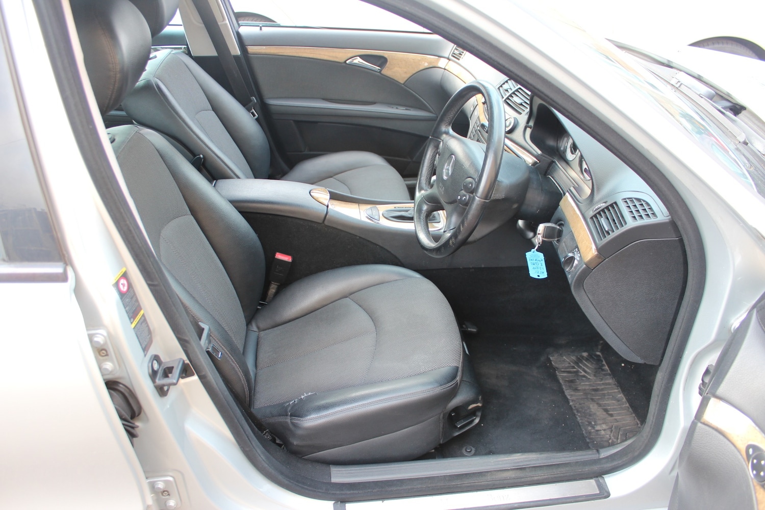 Used Mercedes-Benz E Class 2008 for sale - 77198498: Photo 24