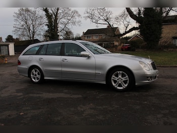 Used Mercedes-Benz E Class 2008 for sale - 77198498: Photo