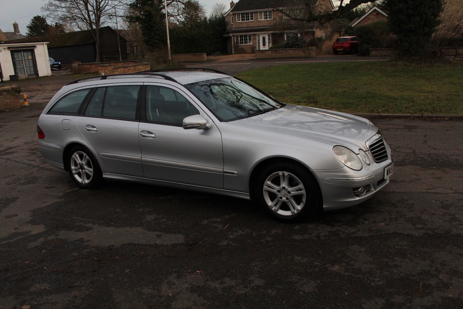 Used Mercedes-Benz E Class 2008 for sale - 77198498: Photo 5