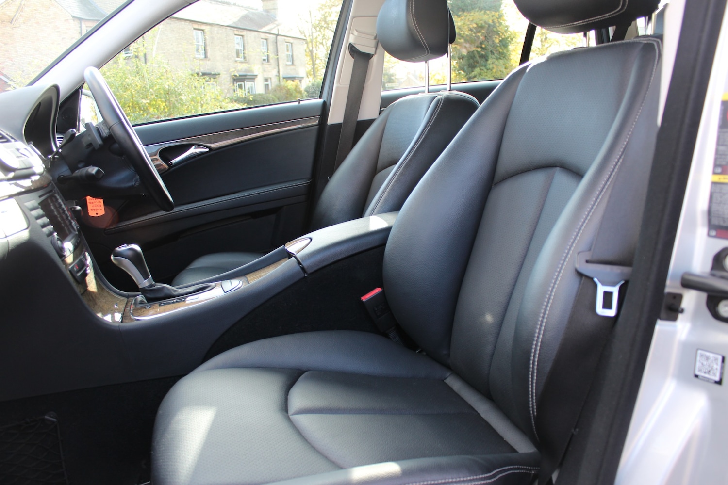 Used Mercedes-Benz E Class 2009 for sale - 76566234: Photo 28