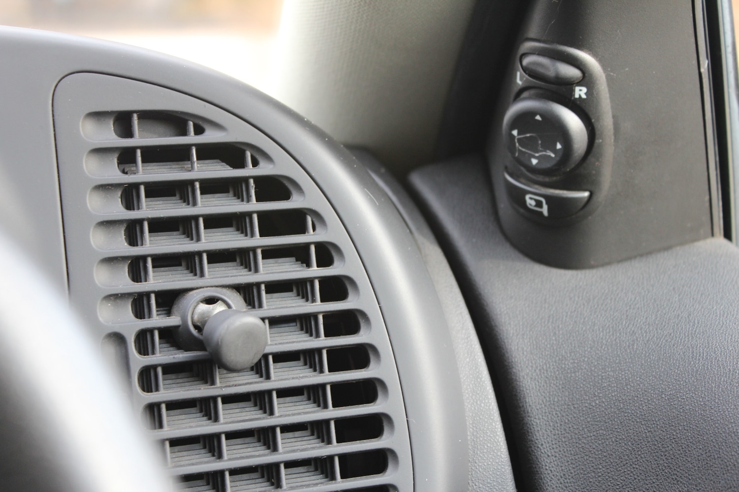 Used Saab 9-3 2006 for sale - 76611475: Photo 12