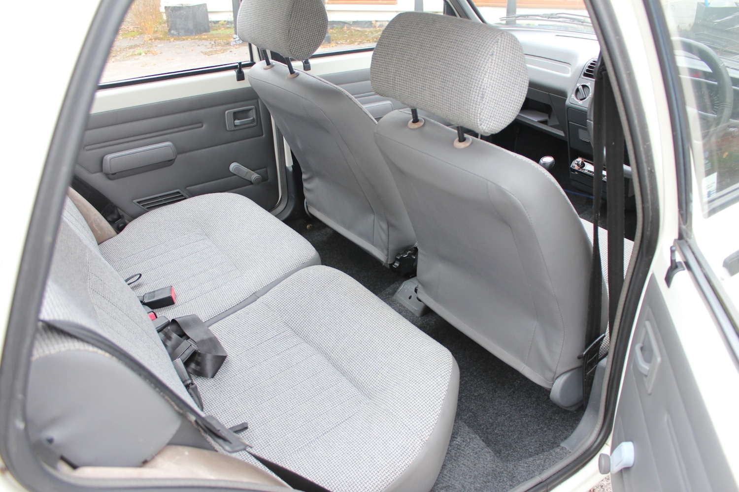 Used Peugeot 205 1990 for sale - 76638743: Photo 14