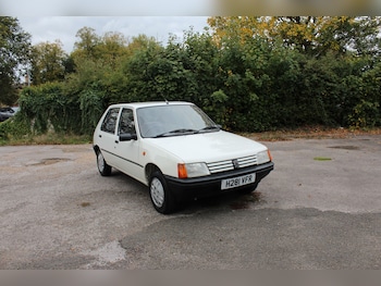 Used Peugeot 205 1990 for sale - 76638743: Photo