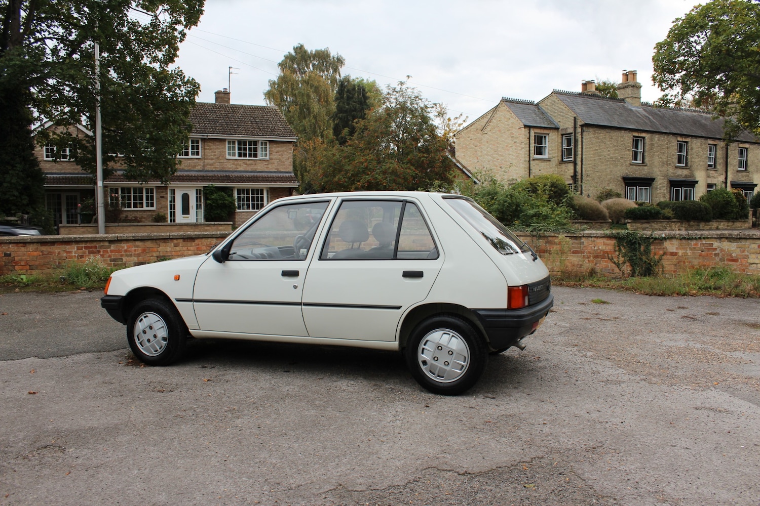Used Peugeot 205 1990 for sale - 76638743: Photo 8
