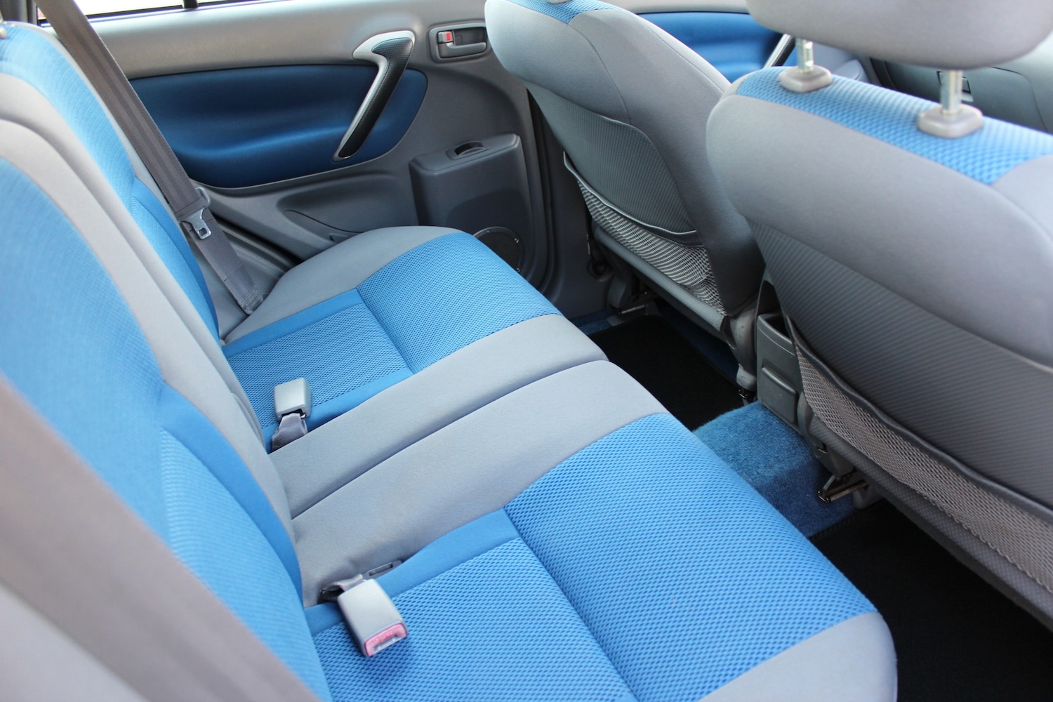 Used Toyota RAV4 2001 for sale - 77950729: Photo 25