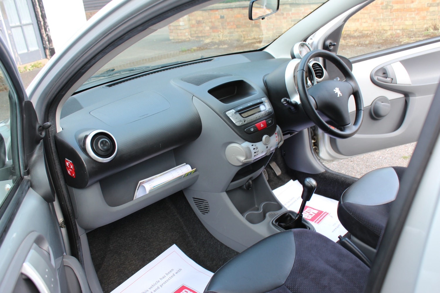 Used Peugeot 107 2010 for sale - 76615863: Photo 23