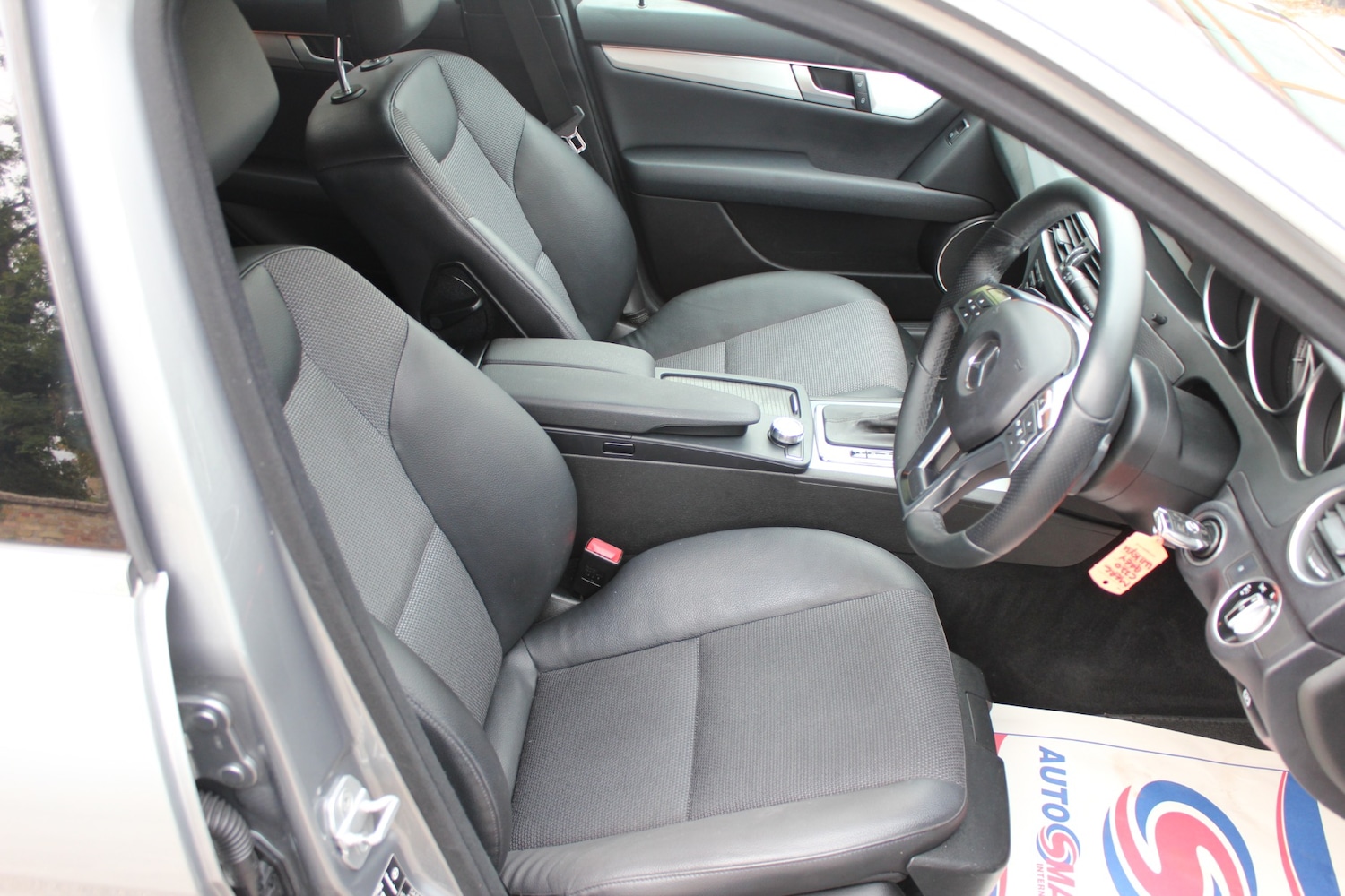 Used Mercedes-Benz C Class 2011 for sale - 76611313: Photo 23