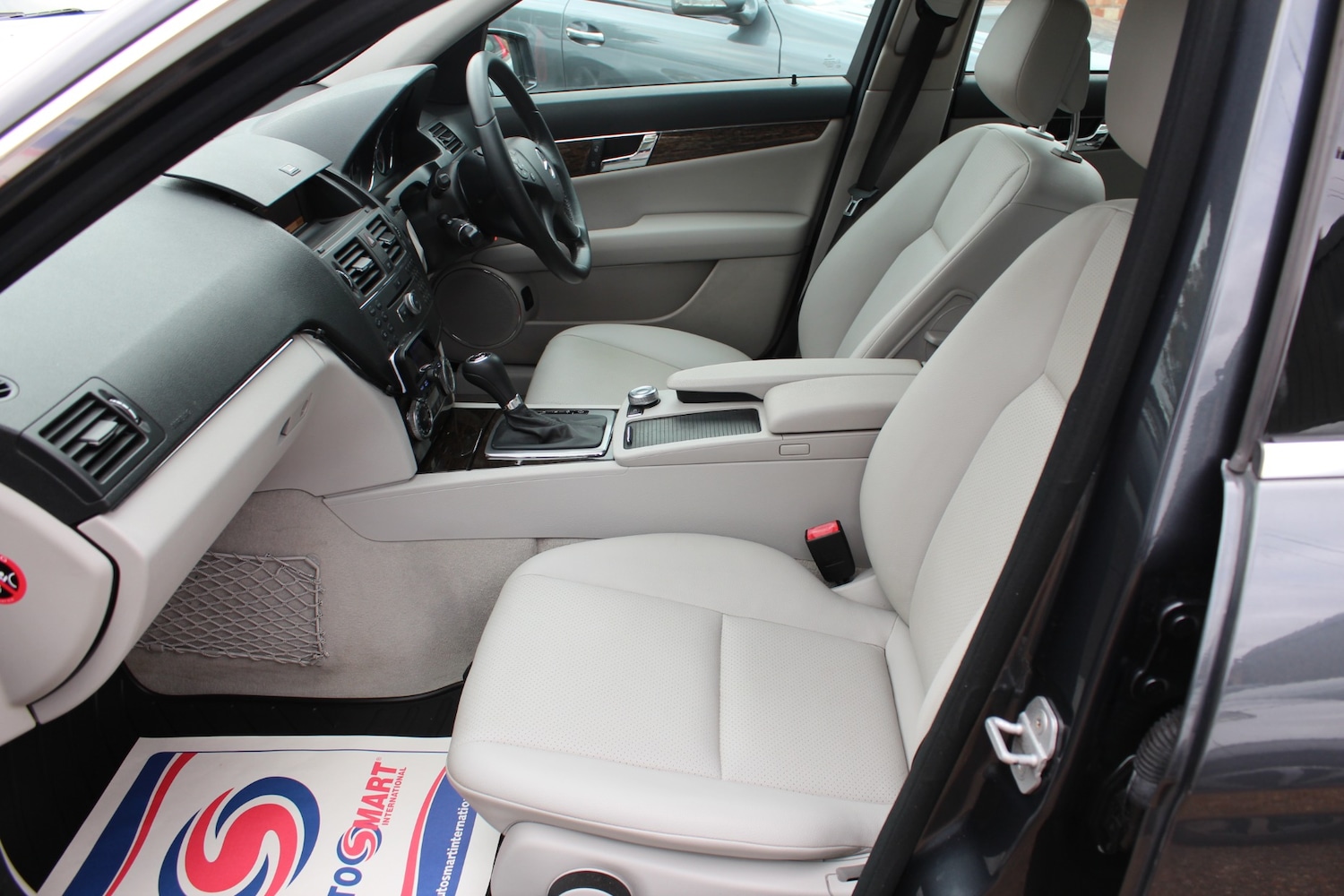 Used Mercedes-Benz C Class 2009 for sale - 76615708: Photo 10