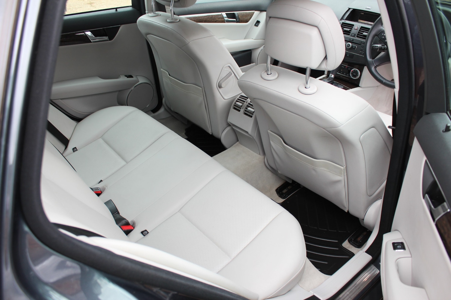 Used Mercedes-Benz C Class 2009 for sale - 76615708: Photo 9